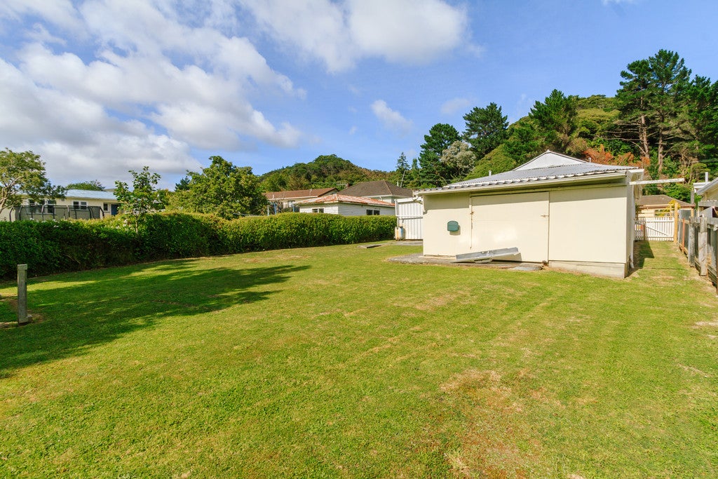 122 Wellington Road, Wainuiomata, Lower Hutt - Carousel 15