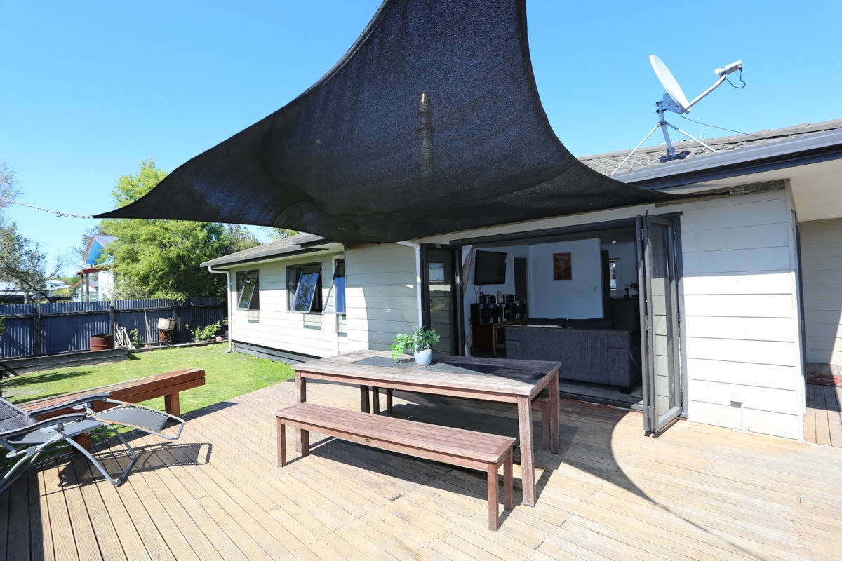 11B De Lautour Road, Kaiti, Gisborne - Carousel 2