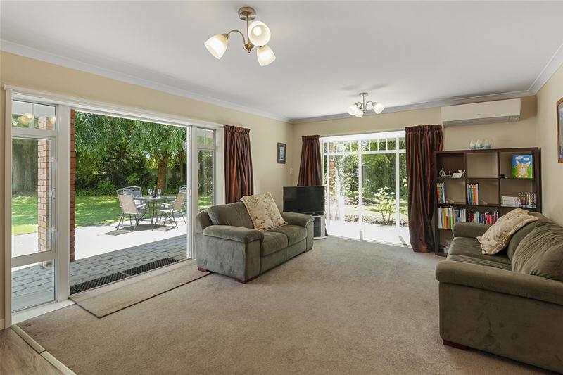 12 Egmont Place, Bishopdale, Christchurch - Carousel 2