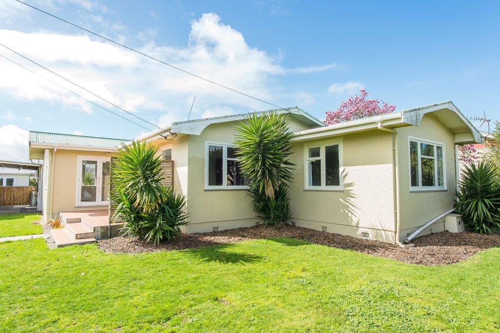 22 Gibson Street, Aramoho, Whanganui - Carousel 22