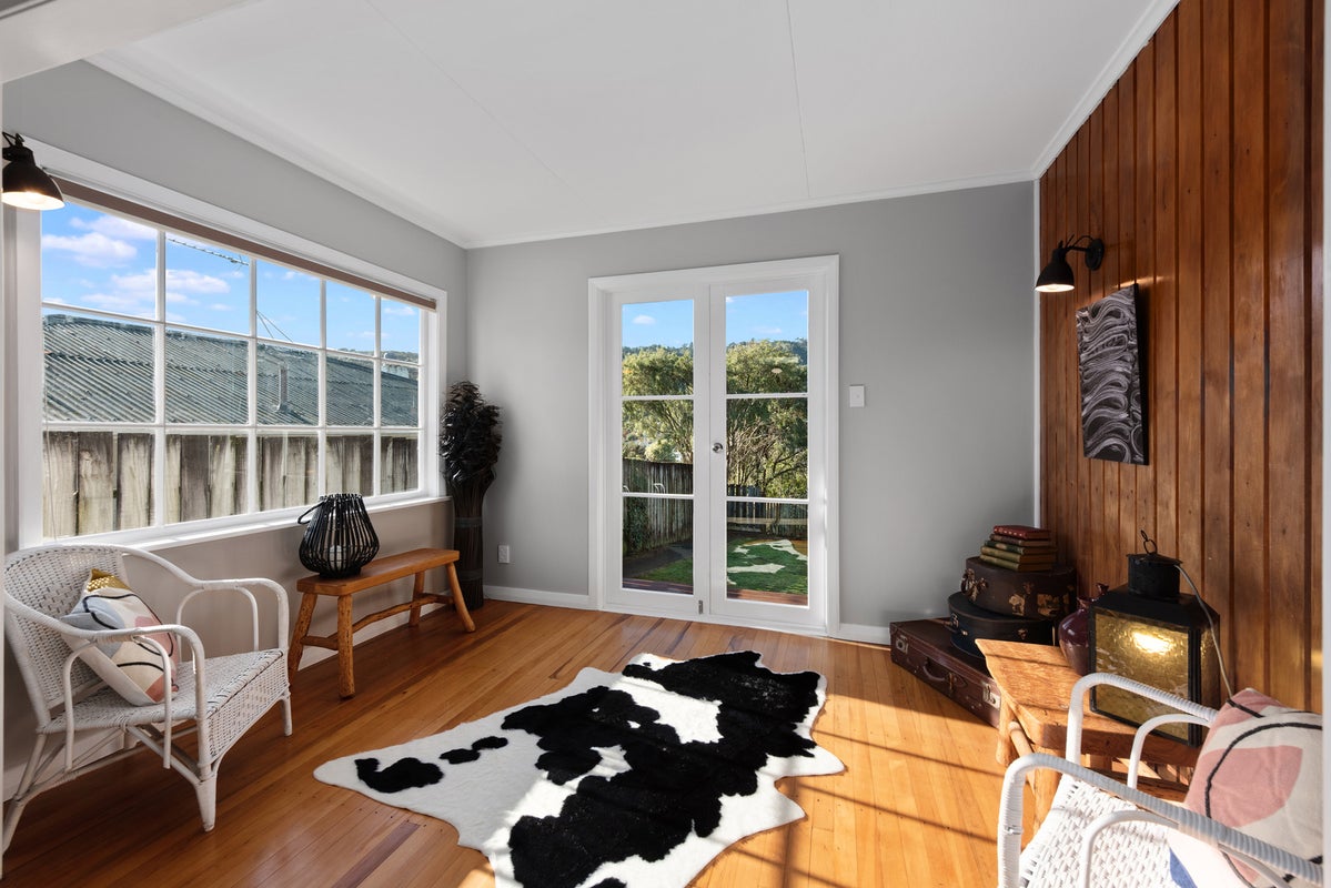 31 Kopara Grove, Stokes Valley, Lower Hutt - Carousel 2