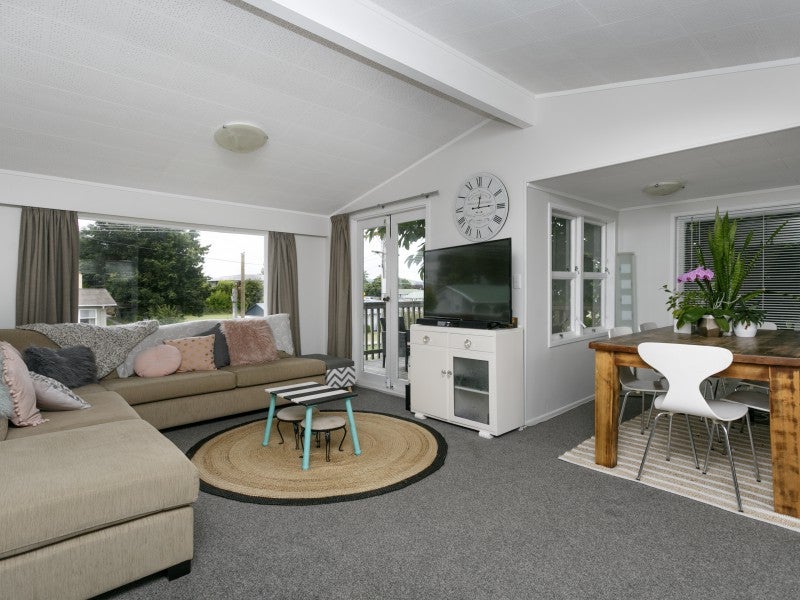 1/54 Hinemoa Avenue, Taupo, Taupo - Carousel 1