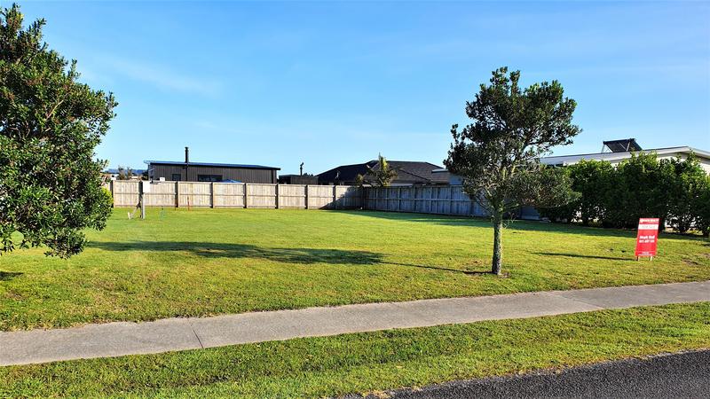 321 Harbour Drive East, Matarangi, Whitianga - Carousel 1