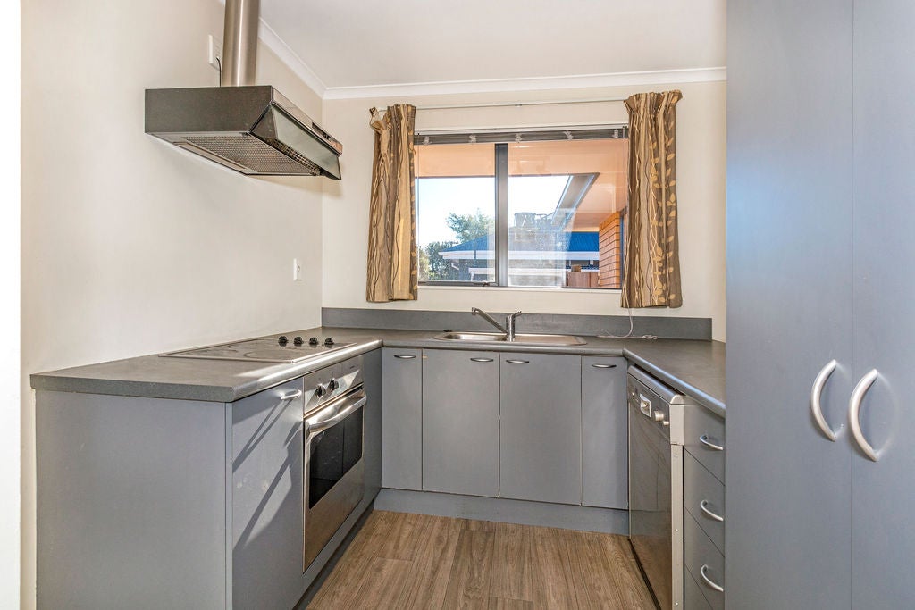 111A Lonsdale Street, New Brighton, Christchurch - Carousel 1
