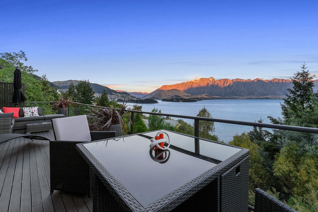 5A Aurum Lane, Fernhill, Queenstown - Carousel 1