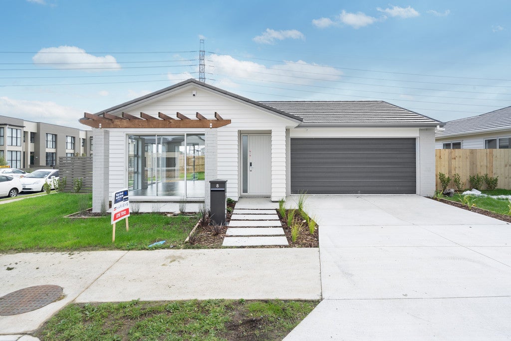 8 Wairepo Street, Takanini, Auckland - Carousel 1