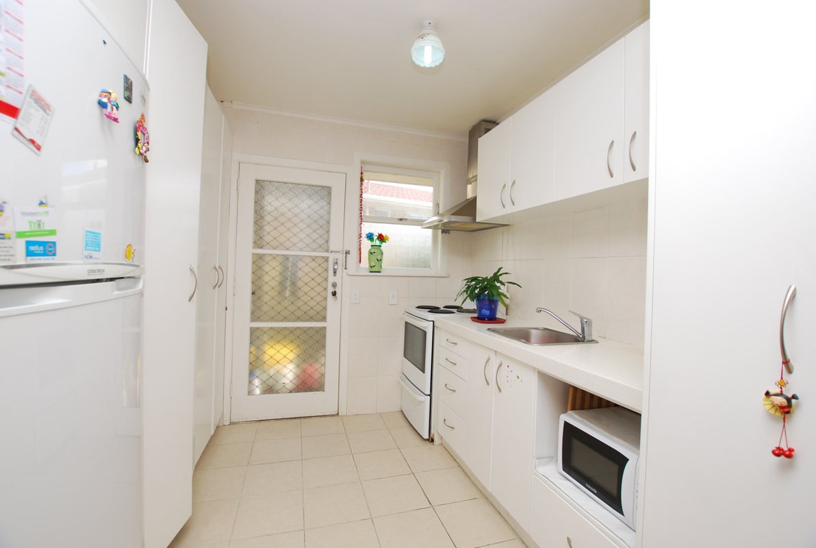 1/123 Hutchinson Avenue, New Lynn, Auckland - Carousel 2
