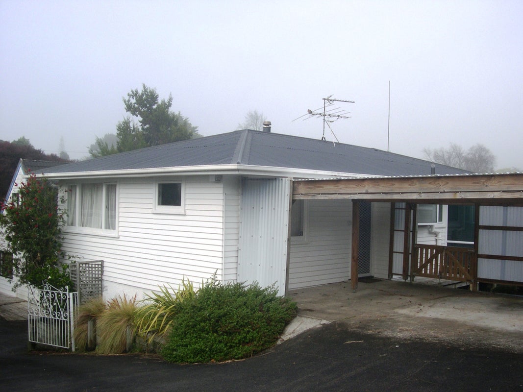 1/13 Trojan Crescent, New Lynn, Auckland - Carousel 1