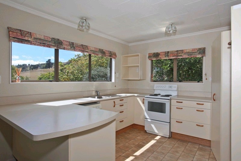 16 Allisdair Street, Marybank, Nelson - Carousel 2