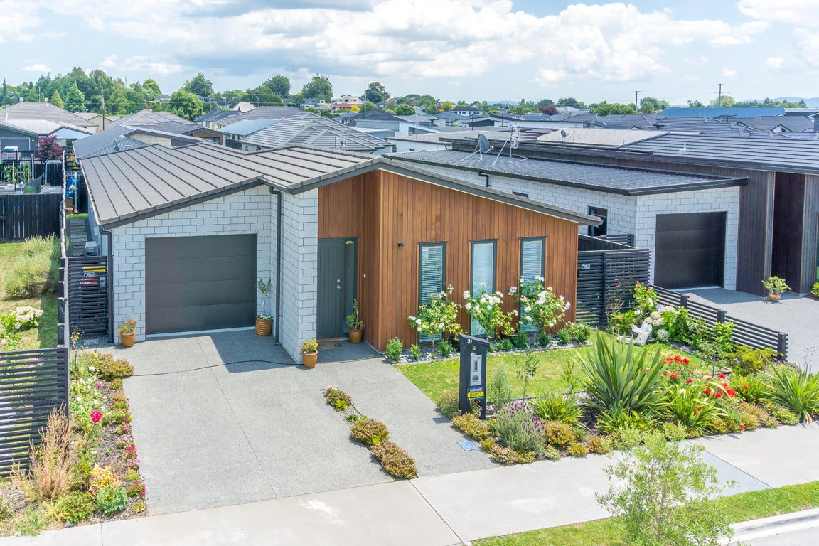 31 Voight Avenue, Chartwell, Hamilton - Carousel 1