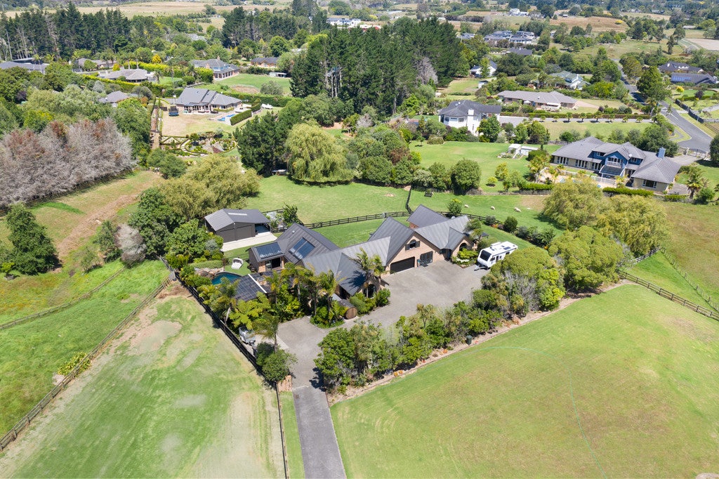 121 Polo Prince Drive, Manurewa - Carousel 2