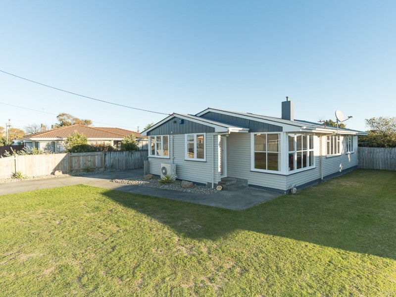 1 Rutland Place, Milson, Palmerston North - Carousel 1