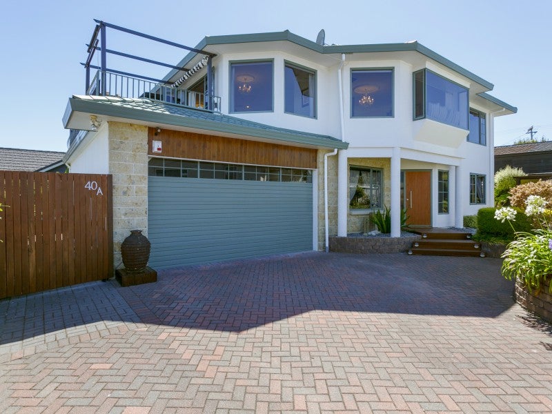 1/40 Shepherd Road, Waipahihi, Taupo - Carousel 1
