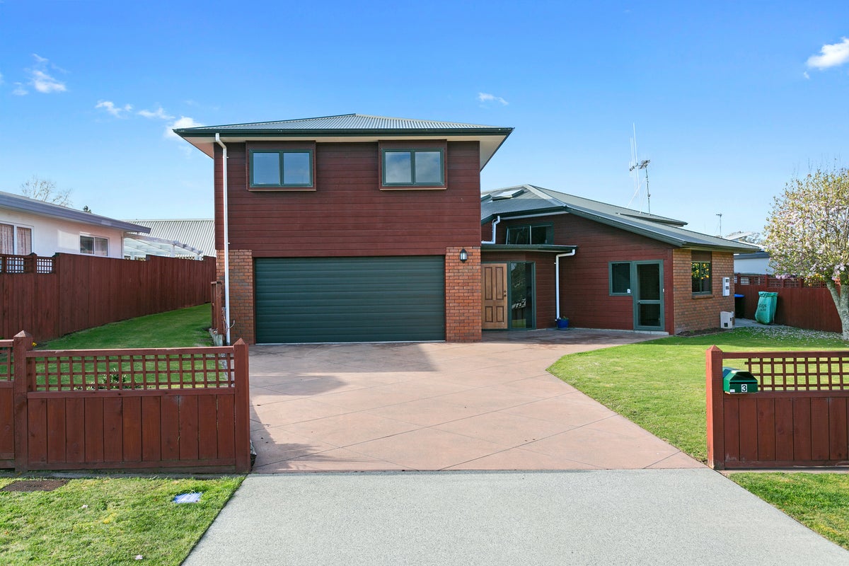 3 Walpole Street, Leamington, Cambridge - Carousel 1