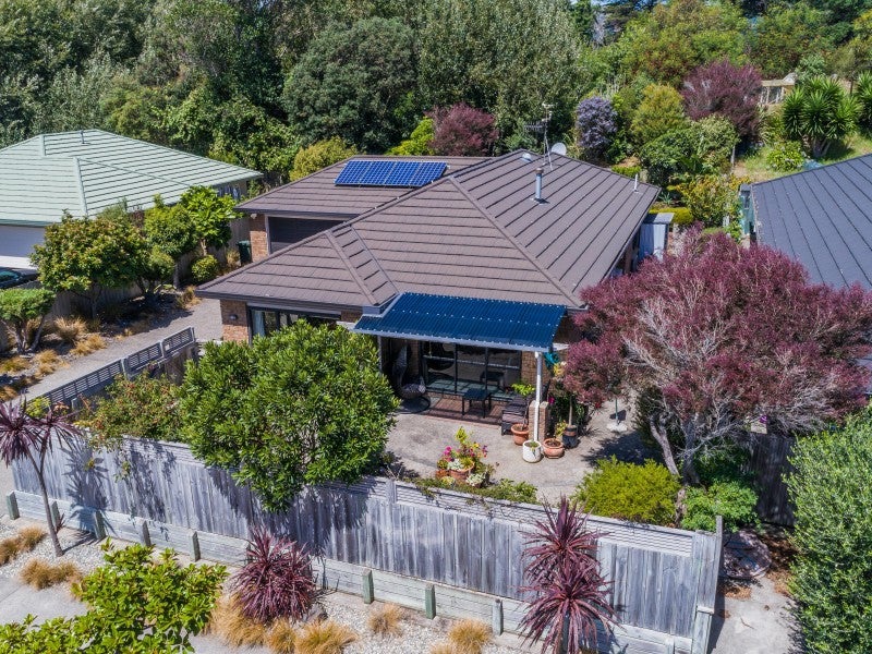 114 Weggery Drive, Waikanae Beach, Waikanae - Carousel 1