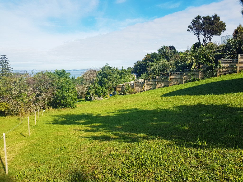 56 Pacific Parade, Surfdale, Waiheke Island - Carousel 2