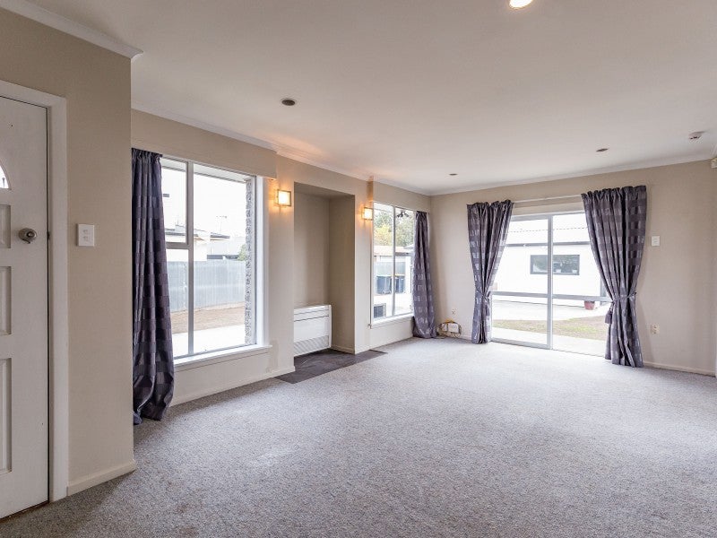 4 Charles Upham Avenue, Hillmorton, Christchurch - Carousel 2