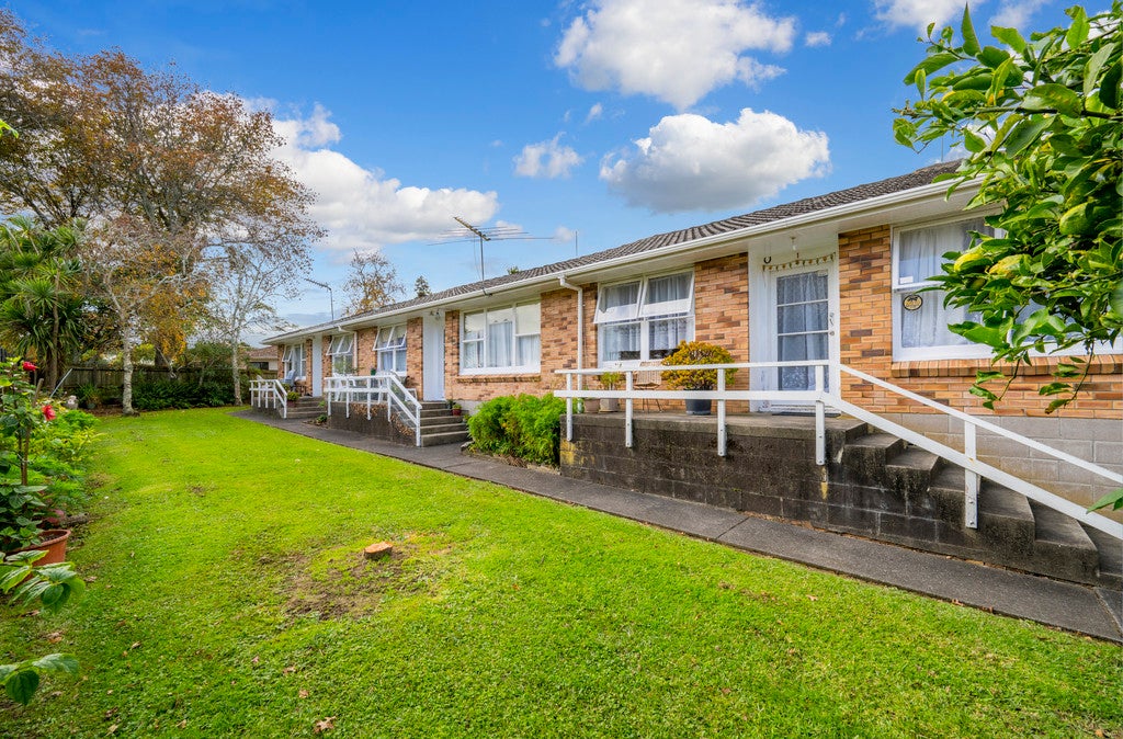 1/88 Ti Rakau Drive, Pakuranga, Auckland - Carousel 1