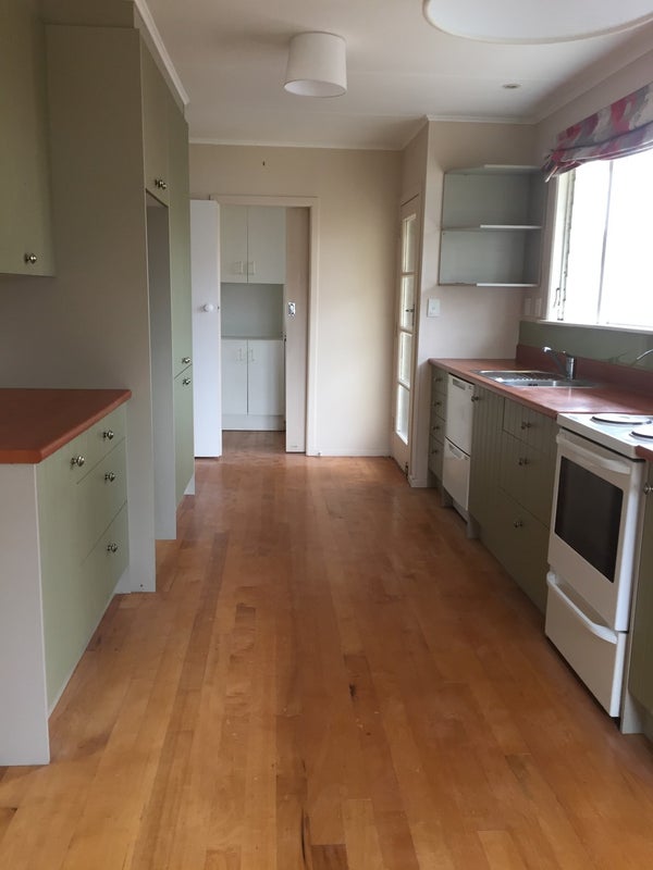 19 Defoe Avenue, Hillcrest, Hamilton - Carousel 2