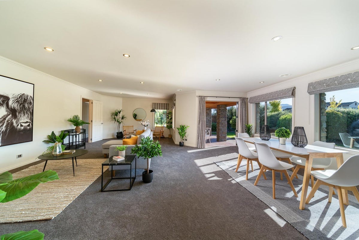 4 Coburn Place, Lake Hayes, Queenstown - Carousel 2