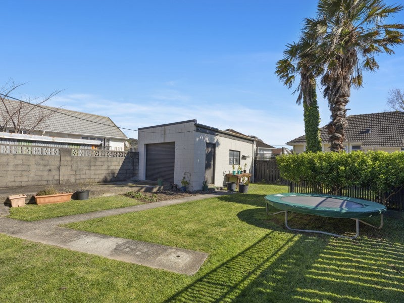 4 Mayo Grove, Naenae, Lower Hutt - Carousel 15