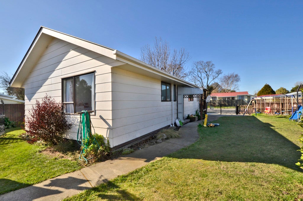 1 Heidi Place, Broomfield, Christchurch - Carousel 12