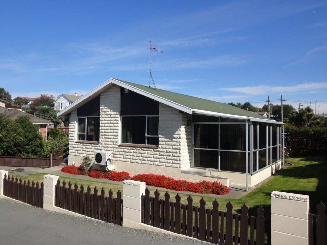 36 Regent Street, West End, Timaru - Carousel 1