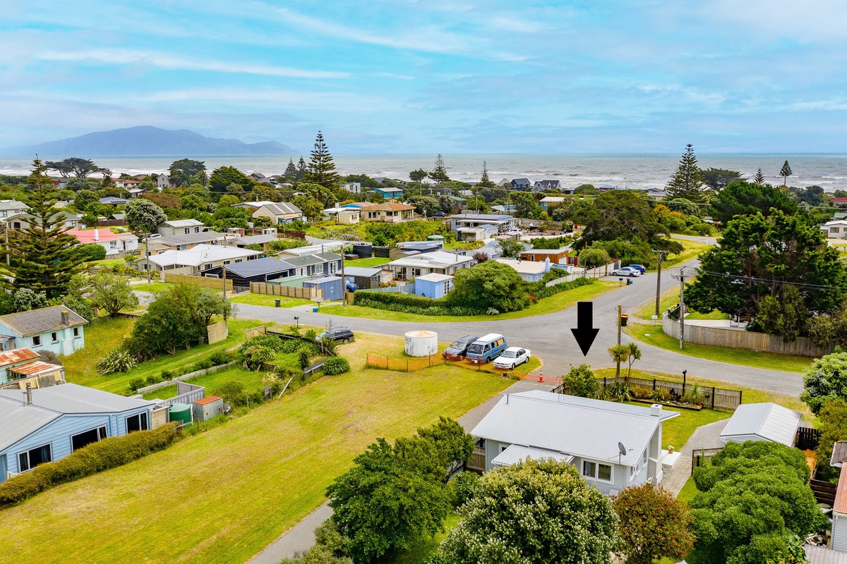 22 Gawler Street, Otaki - Carousel 20
