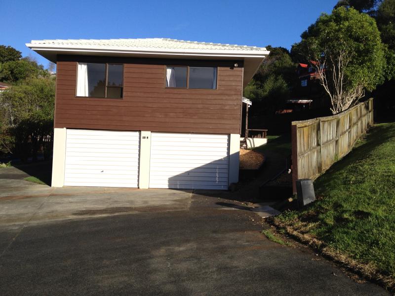 1/51 Greenvalley Rise, Glenfield, Auckland - Carousel 1