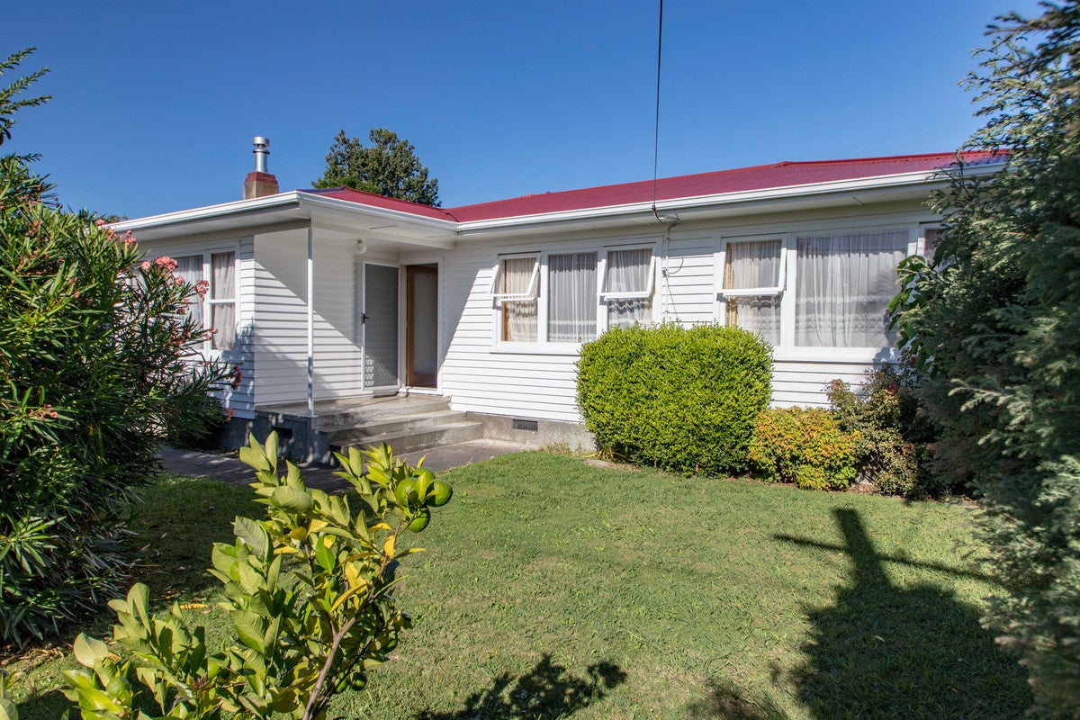 60 Bledisloe Road, Maraenui, Napier - Carousel 1