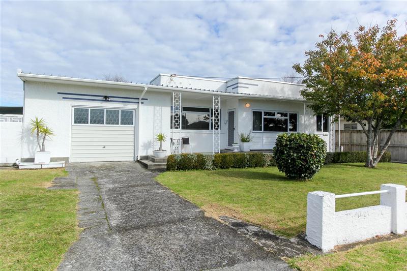 158 Mangorei Road, Merrilands, New Plymouth - Carousel 1
