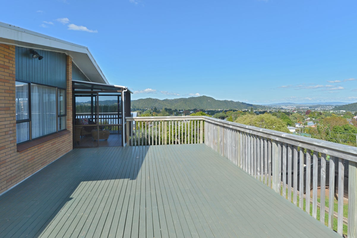 36 Hoey Street, Kamo, Whangarei - Carousel 2