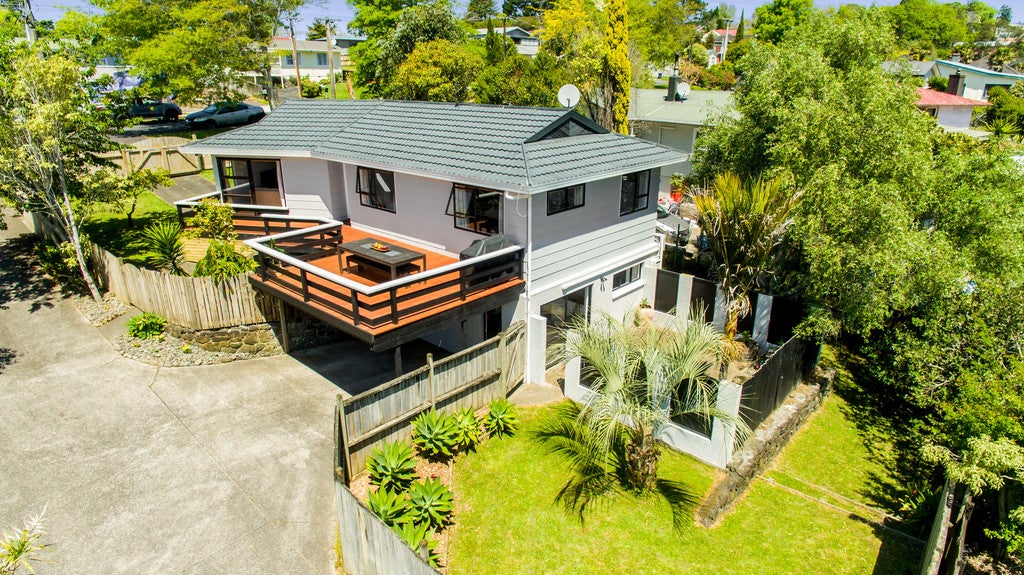 71 Woodglen Road, Glen Eden, Auckland - Carousel 1