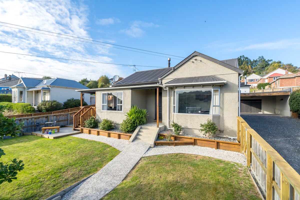 5 Derby Street, Green Island, Dunedin - Carousel 1