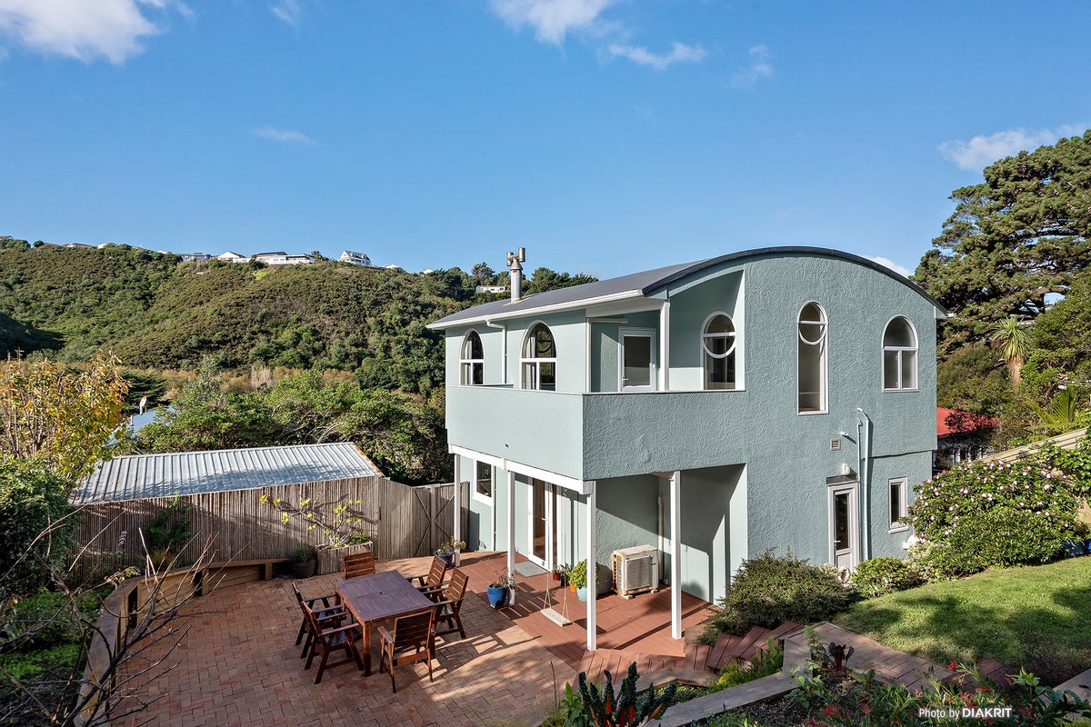 89 Happy Valley Road, Owhiro Bay, Wellington - Carousel 1