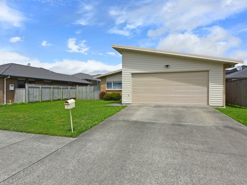 9 Sunstone Crescent, Brown Owl, Upper Hutt - Carousel 17