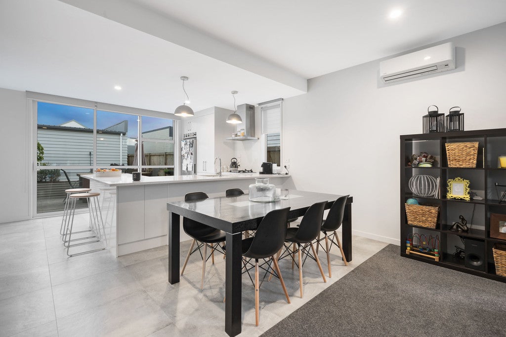 8 Hakaro Way, Takanini, Auckland - Carousel 2