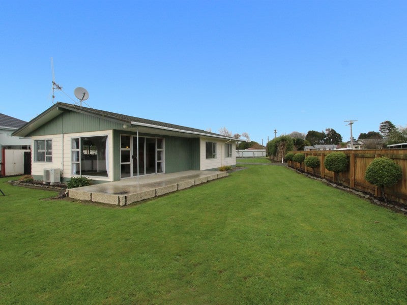 1 Regent Street, Pahiatua - Carousel 1