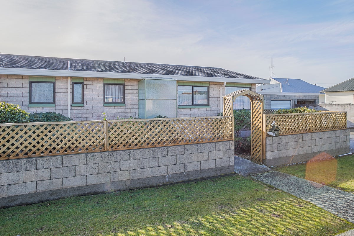 21 Rugby Street, Highfield, Timaru - Carousel 1