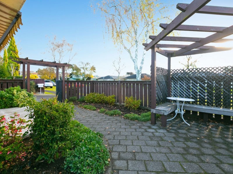 98 Edgecumbe Road, Tauranga South, Tauranga - Carousel 2
