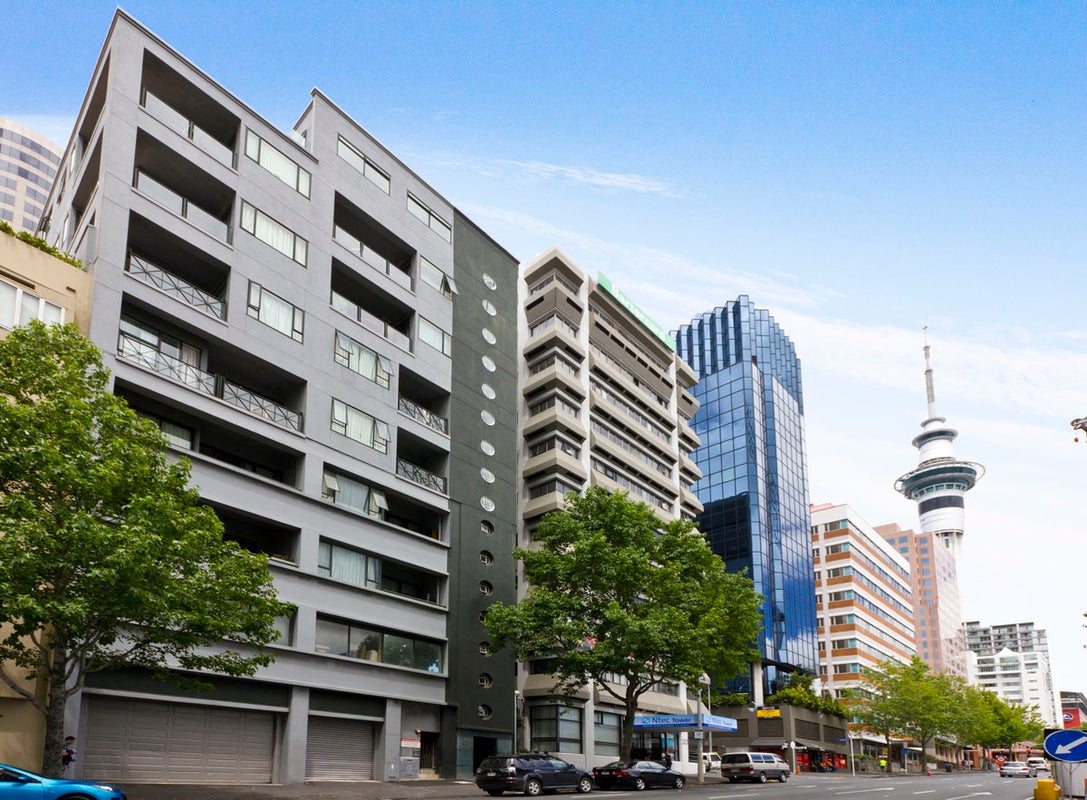 2E/18 Hobson Street, Auckland Central, Auckland - Carousel 2