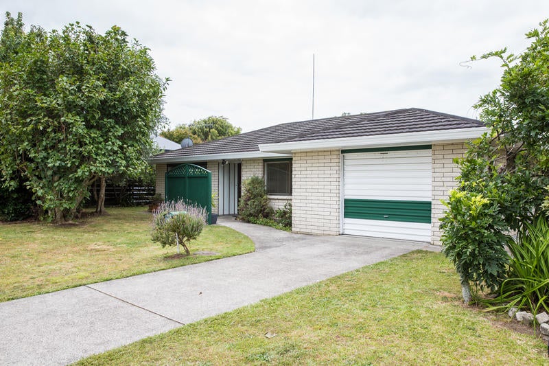33 Pooles Road, Greerton, Tauranga - Carousel 1