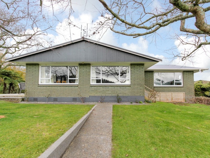 142 Awai Road, Tarurutangi, New Plymouth - Carousel 2