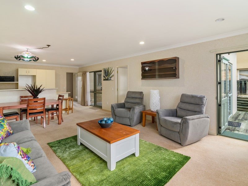 33D Grey Street, Glenholme, Rotorua - Carousel 1