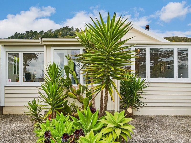 59 Marine Parade, Eastbourne, Lower Hutt - Carousel 2