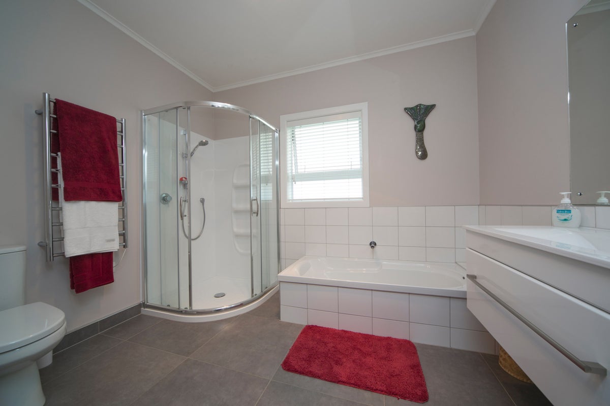 13 Woodward Avenue, Mangere Bridge, Auckland - Carousel 15