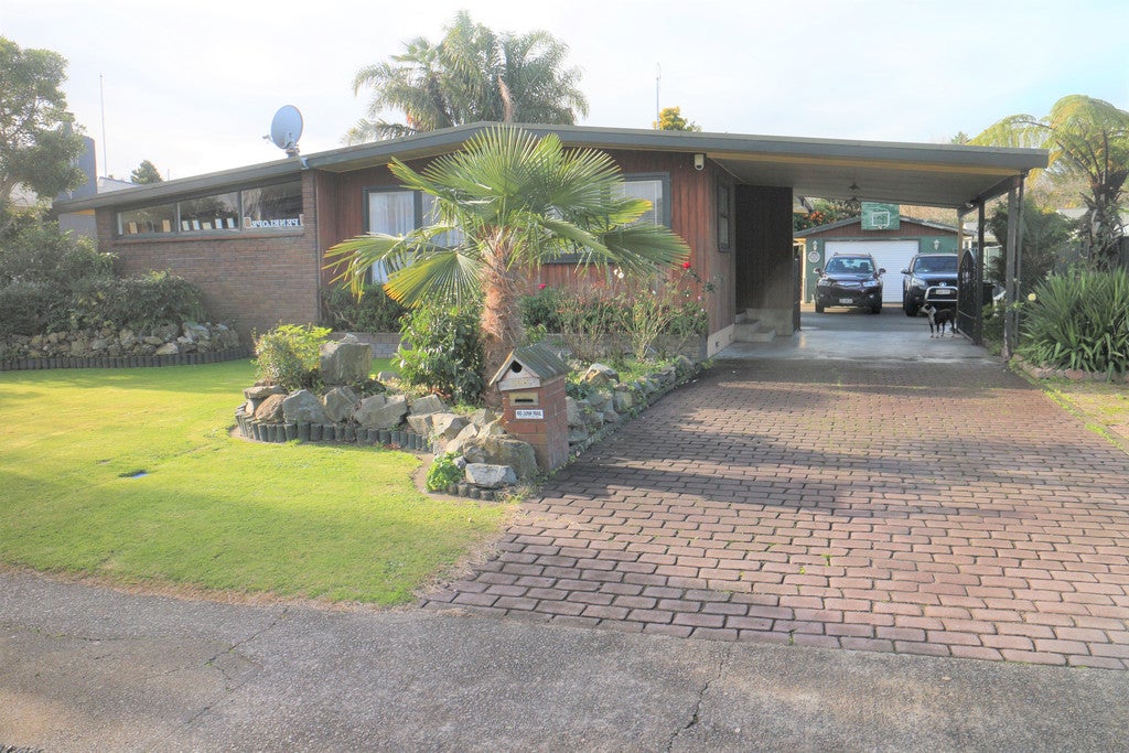 568 Lowe Street, Camberley, Hastings - Carousel 1