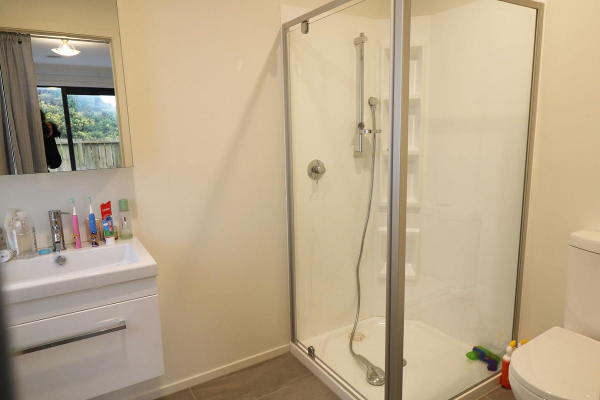 59 Red Beech Avenue, Woodridge, Wellington - Carousel 16
