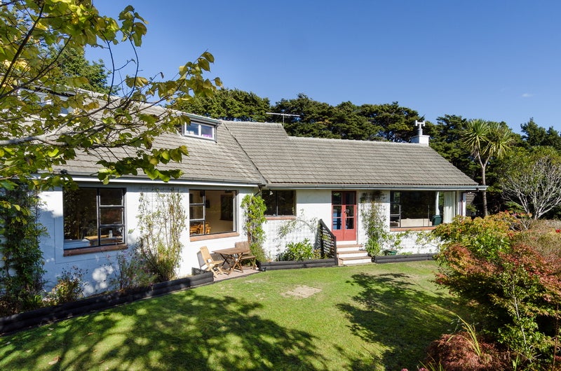 52 Chatsworth Road, Silverstream, Upper Hutt - Carousel 2