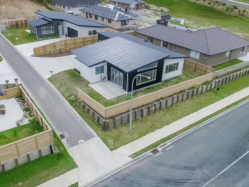 75 Riverstone Drive, Riverstone Terraces, Upper Hutt - Carousel 2